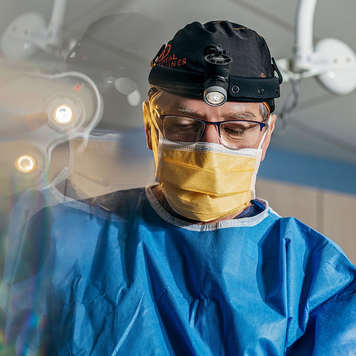 board certified plastic surgeon performing aesthetic surgery in Bellevue, WA